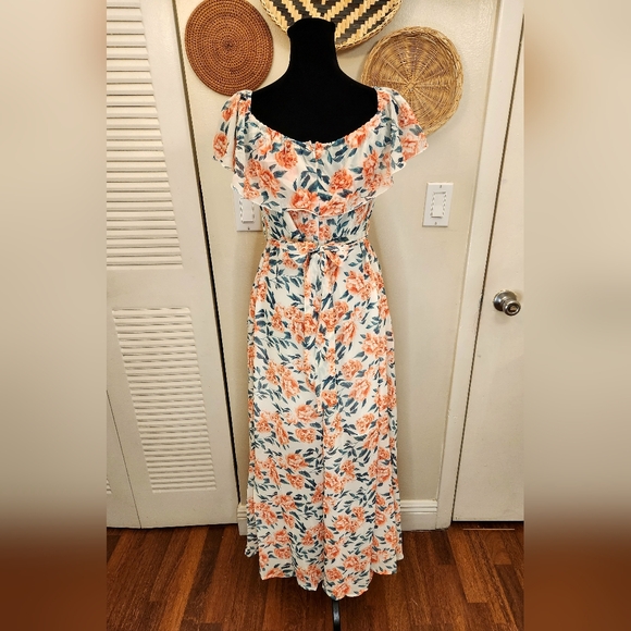 LAST ONE! Off The Shoulder Floral Maxi Dress - Picture 9 of 12